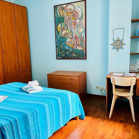 Appartamento Al Mare Вентимилья Экстерьер фото